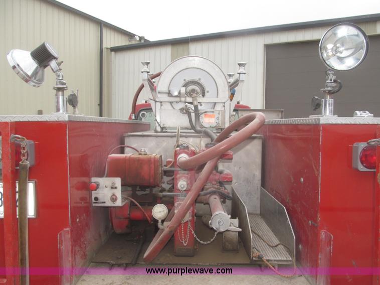 image for item F7332 1987 Ford F350 pumper fire truck