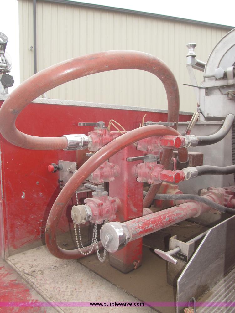 image for item F7332 1987 Ford F350 pumper fire truck