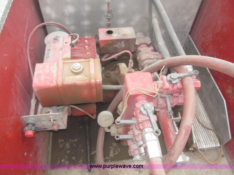 image for item F7332 1987 Ford F350 pumper fire truck