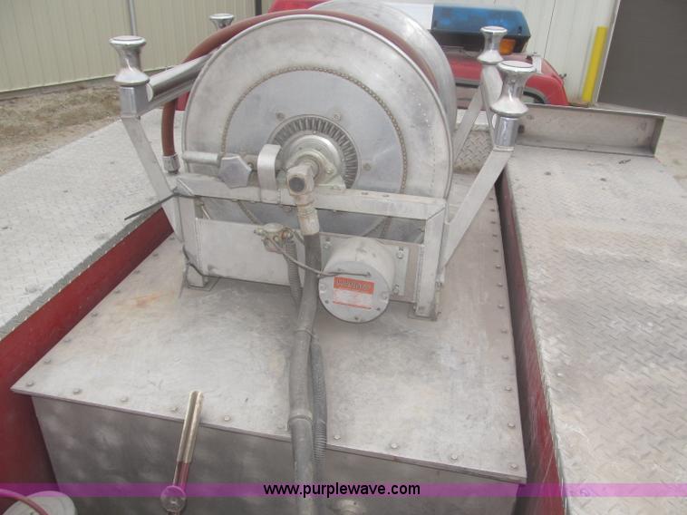 image for item F7332 1987 Ford F350 pumper fire truck