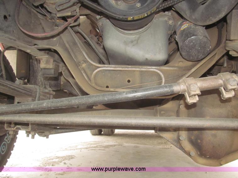 image for item F7332 1987 Ford F350 pumper fire truck