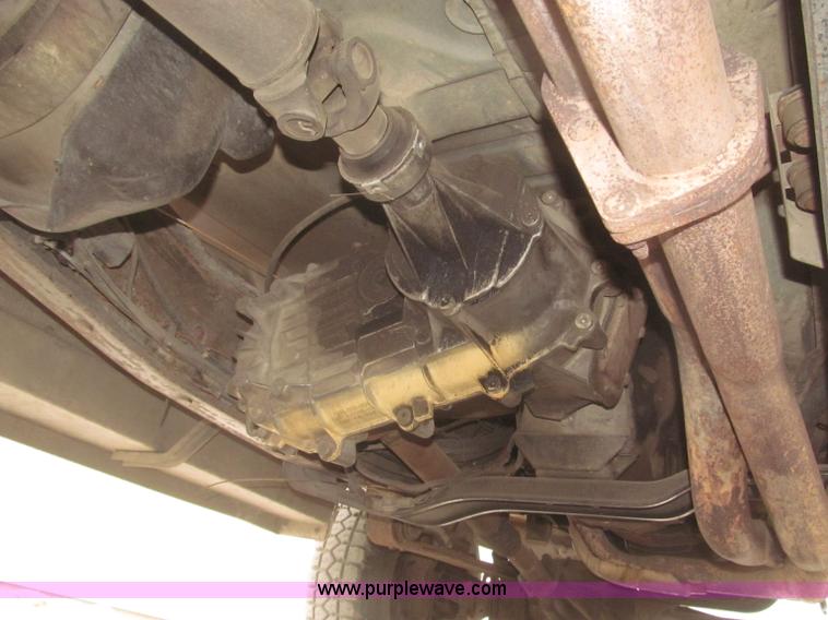 image for item F7332 1987 Ford F350 pumper fire truck