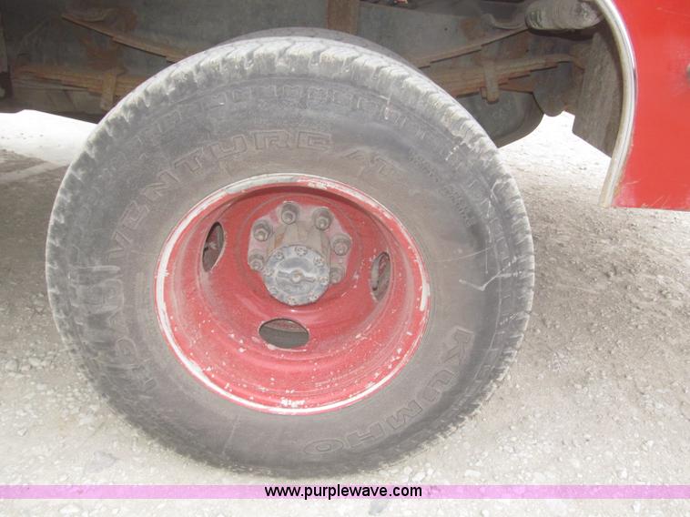 image for item F7332 1987 Ford F350 pumper fire truck