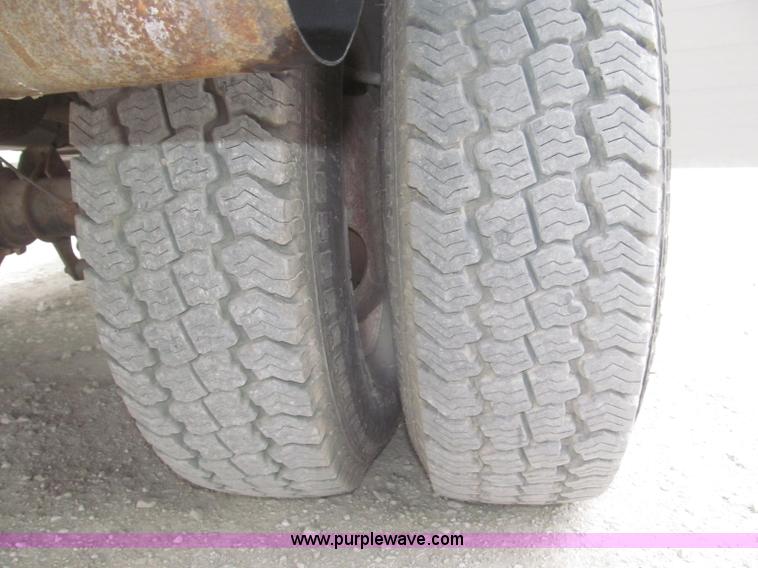 image for item F7332 1987 Ford F350 pumper fire truck