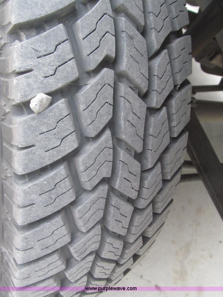 image for item F7332 1987 Ford F350 pumper fire truck