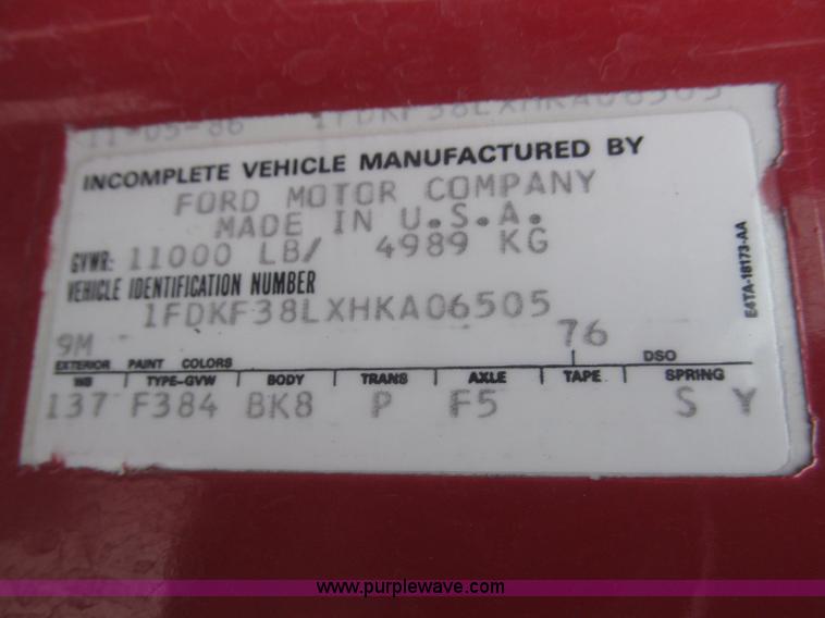 image for item F7332 1987 Ford F350 pumper fire truck