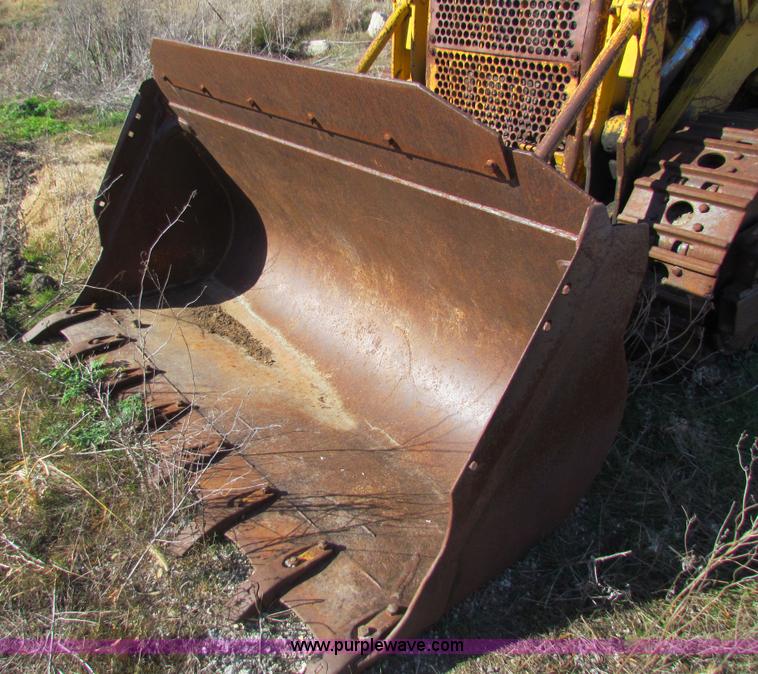 image for item G4402 1968 Caterpillar 951B track loader