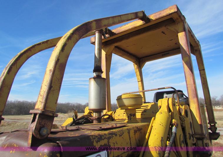 image for item G4402 1968 Caterpillar 951B track loader