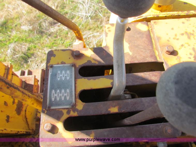 image for item G4402 1968 Caterpillar 951B track loader