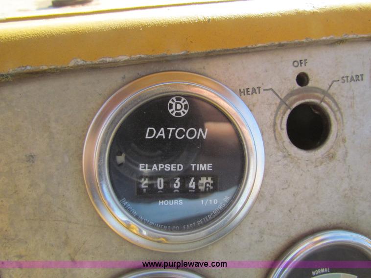 image for item G4402 1968 Caterpillar 951B track loader