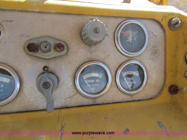 image for item G4402 1968 Caterpillar 951B track loader