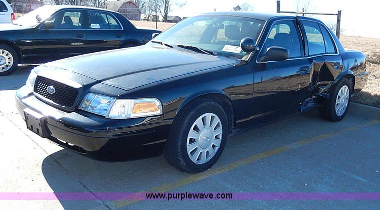 image for item H1287 2006 Ford Crown Victoria Police Interceptor