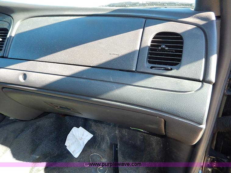 image for item H1287 2006 Ford Crown Victoria Police Interceptor