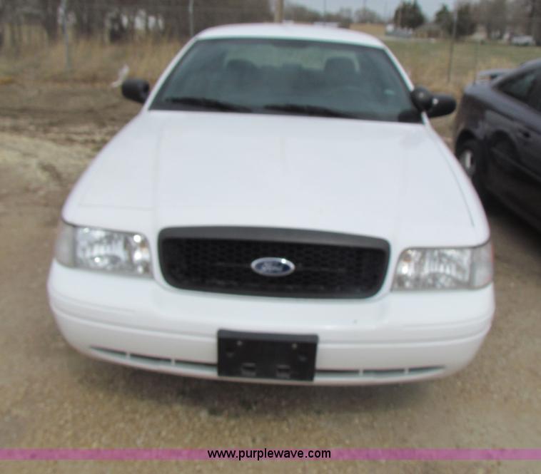 image for item H2179 2008 Ford Crown Victoria Police Interceptor