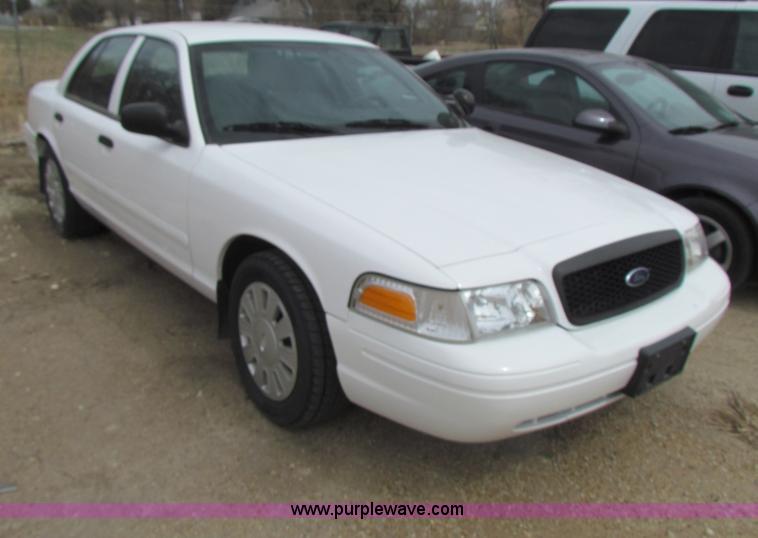 image for item H2179 2008 Ford Crown Victoria Police Interceptor