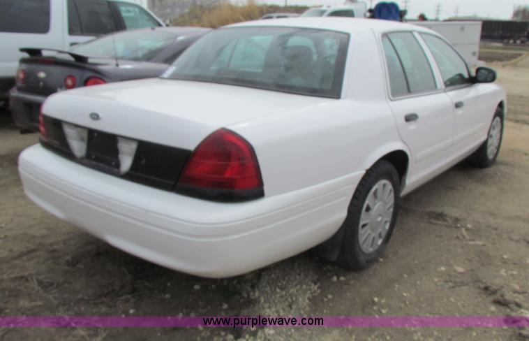 image for item H2179 2008 Ford Crown Victoria Police Interceptor