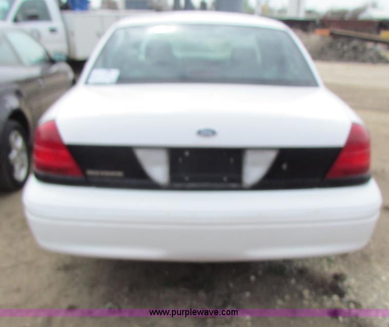 image for item H2179 2008 Ford Crown Victoria Police Interceptor