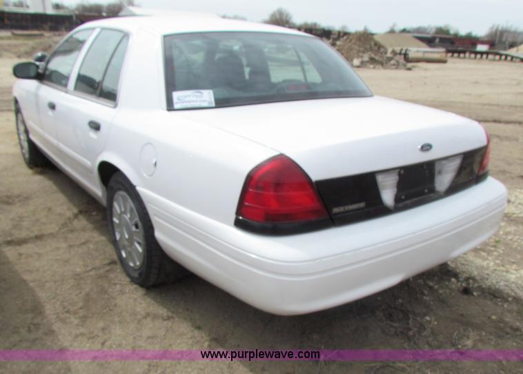 image for item H2179 2008 Ford Crown Victoria Police Interceptor