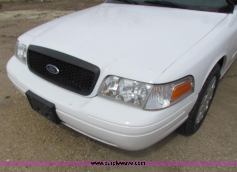 image for item H2179 2008 Ford Crown Victoria Police Interceptor