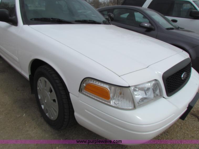 image for item H2179 2008 Ford Crown Victoria Police Interceptor