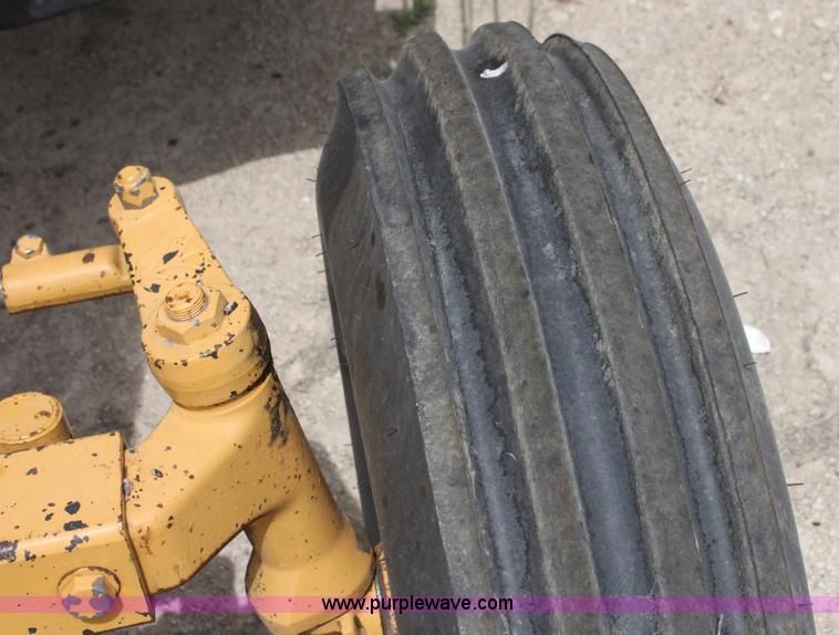 image for item H2184 New Holland TS110 tractor