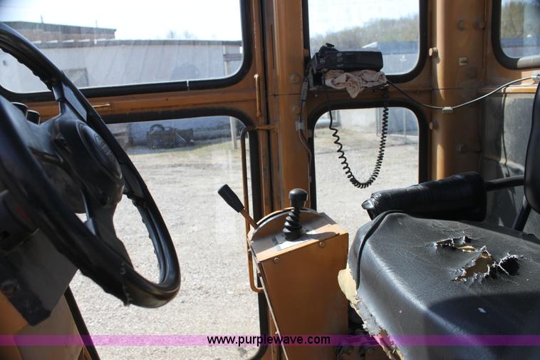 image for item H2188 Galion A400E motor grader