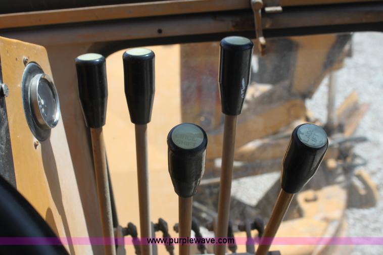 image for item H2188 Galion A400E motor grader