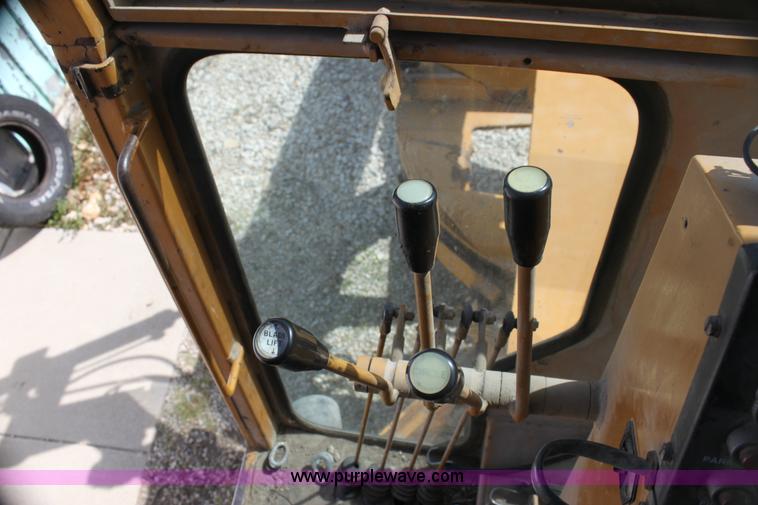 image for item H2188 Galion A400E motor grader