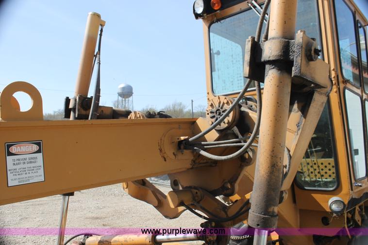 image for item H2188 Galion A400E motor grader