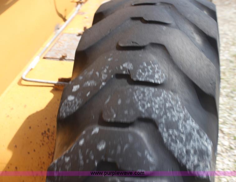 image for item H2188 Galion A400E motor grader