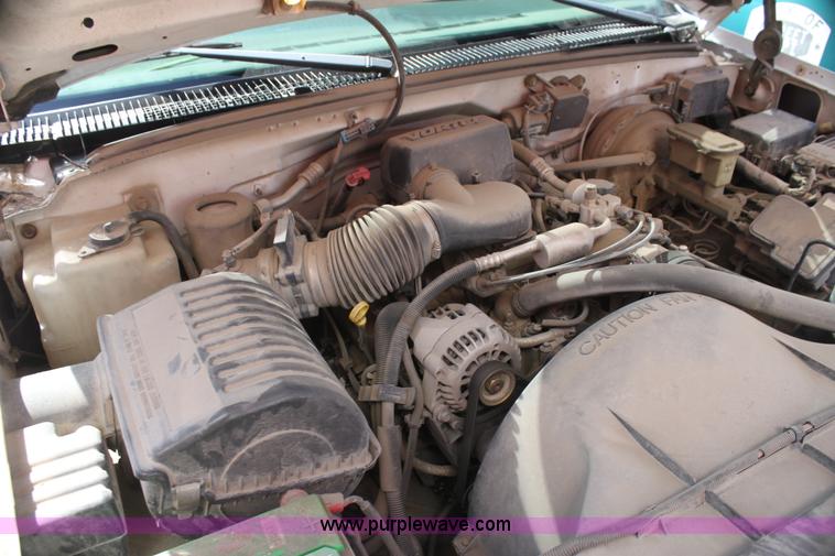 image for item H2190 1998 Chevrolet 1500 pickup truck