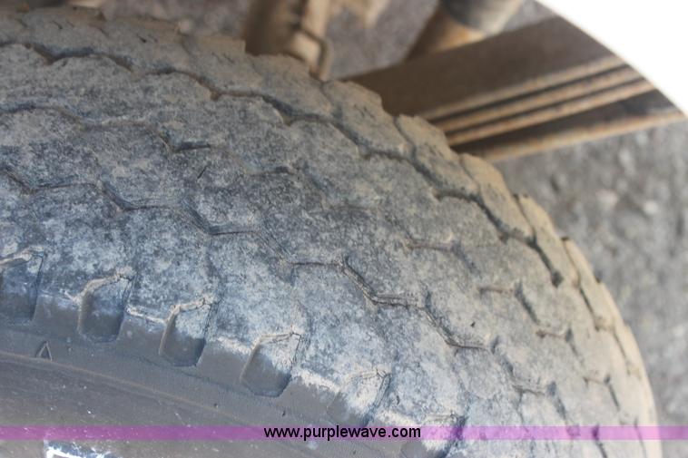 image for item H2190 1998 Chevrolet 1500 pickup truck