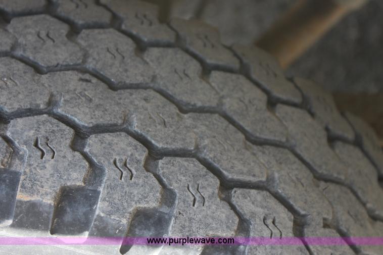 image for item H2190 1998 Chevrolet 1500 pickup truck