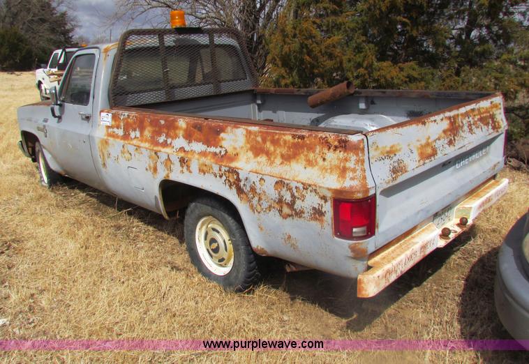 image for item H2220 1985 Chevrolet Custom Deluxe 10 pickup truck