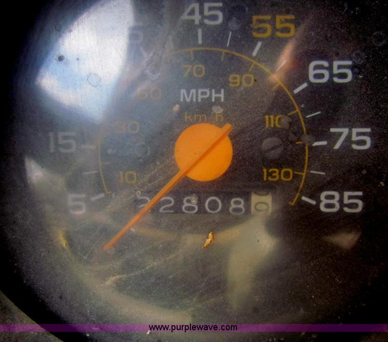 image for item H2220 1985 Chevrolet Custom Deluxe 10 pickup truck