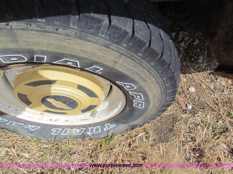 image for item H2220 1985 Chevrolet Custom Deluxe 10 pickup truck