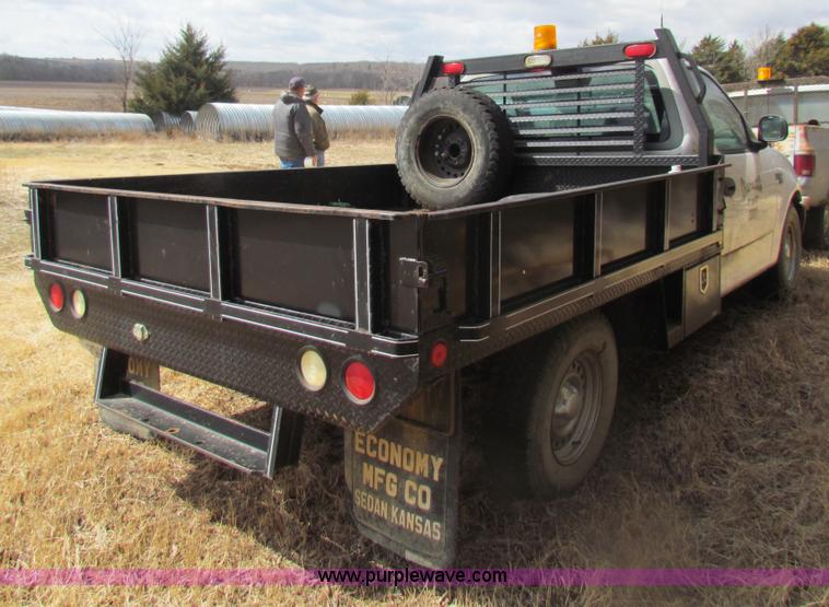 image for item H2221 1998 Ford F150 pickup truck