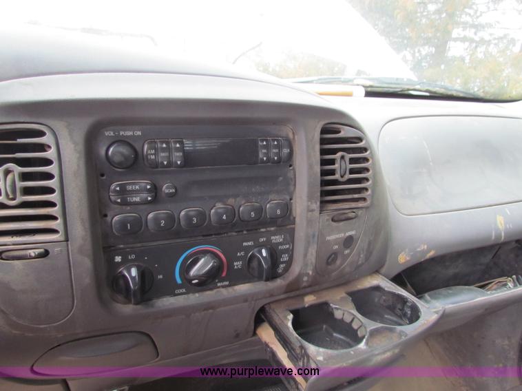 image for item H2221 1998 Ford F150 pickup truck