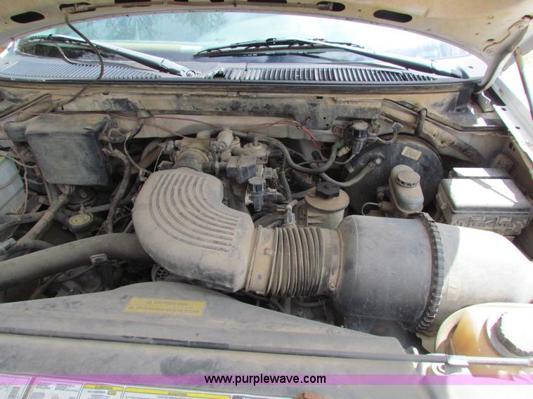 image for item H2221 1998 Ford F150 pickup truck