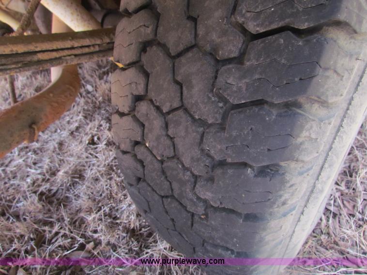 image for item H2221 1998 Ford F150 pickup truck