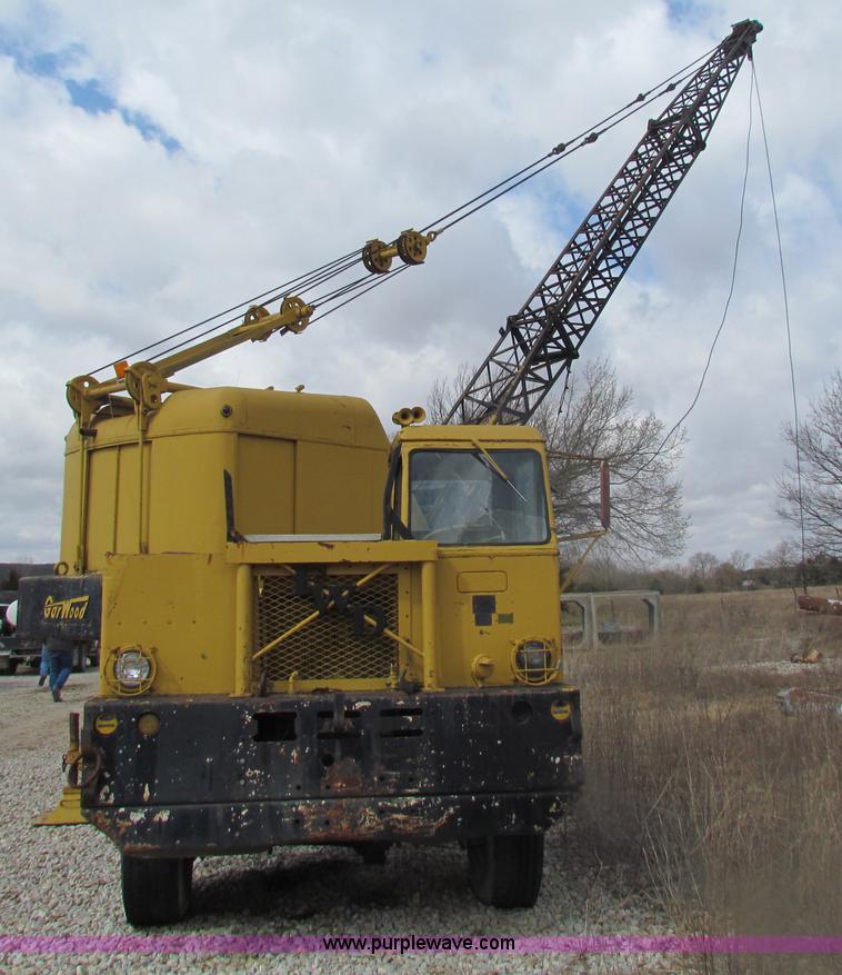 image for item H2222 FWD MUC6X6 truck with Garwood 20 ton crane