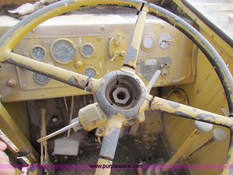 image for item H2222 FWD MUC6X6 truck with Garwood 20 ton crane