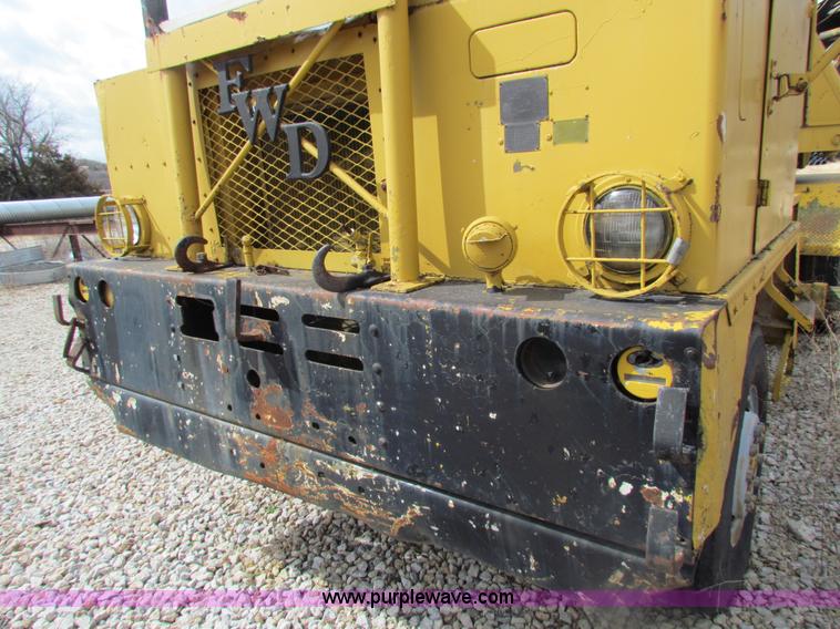 image for item H2222 FWD MUC6X6 truck with Garwood 20 ton crane