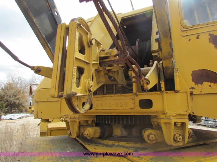 image for item H2222 FWD MUC6X6 truck with Garwood 20 ton crane