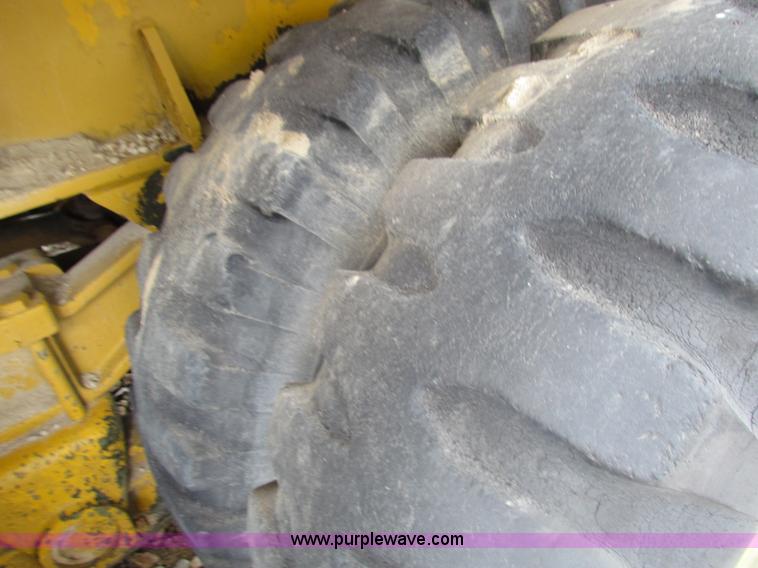 image for item H2222 FWD MUC6X6 truck with Garwood 20 ton crane