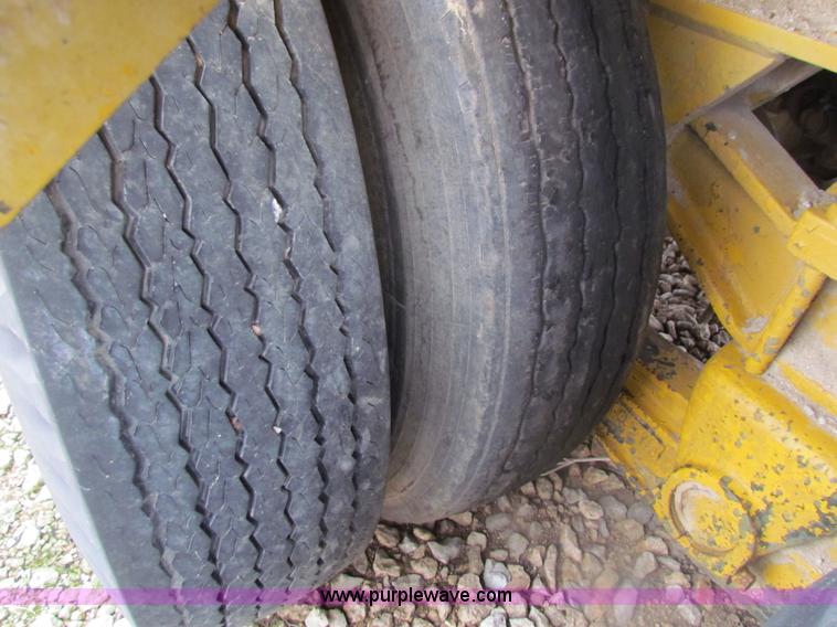 image for item H2222 FWD MUC6X6 truck with Garwood 20 ton crane