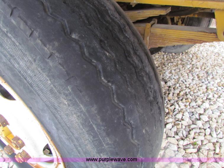 image for item H2222 FWD MUC6X6 truck with Garwood 20 ton crane