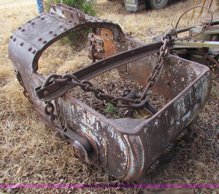 image for item H2222 FWD MUC6X6 truck with Garwood 20 ton crane