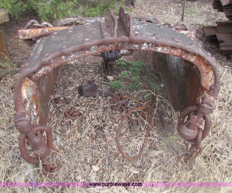 image for item H2222 FWD MUC6X6 truck with Garwood 20 ton crane