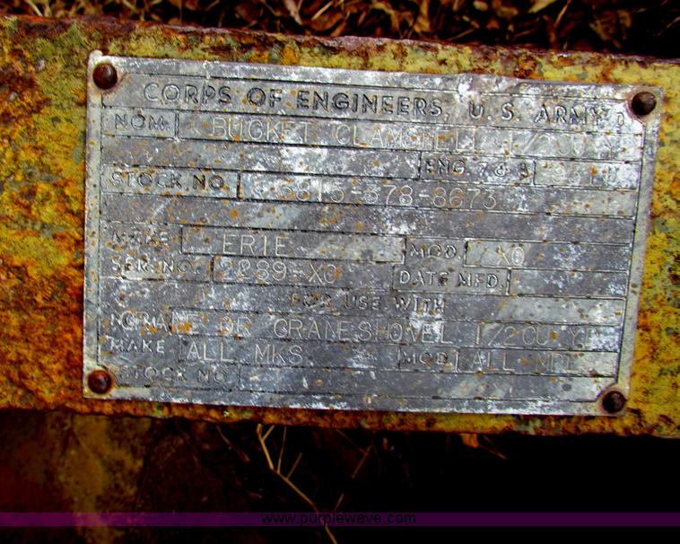 image for item H2222 FWD MUC6X6 truck with Garwood 20 ton crane